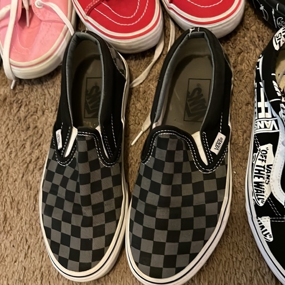 women vans 9 pair (3 pair new-marvel charlie brown and 1st pair of checker ones) - Picture 5 of 10